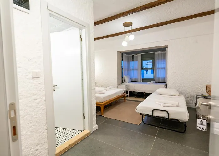 The Comelly Alacati Кешме