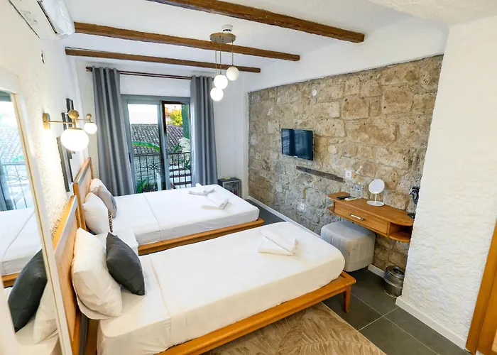 The Comelly Alacati 3*