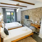 The Comelly Alacati 3*